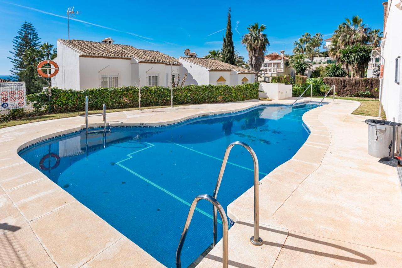 Stunning Townhouse With Pool In Riviera Del Sol By Costarentals - Ref 199 Sitio de Calahonda Bagian luar foto