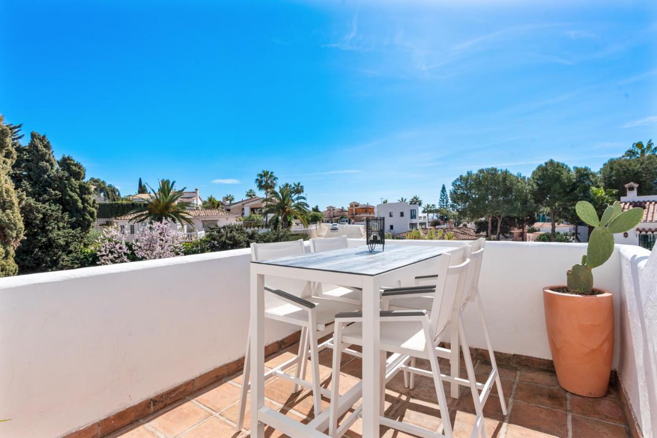 Stunning Townhouse With Pool In Riviera Del Sol By Costarentals - Ref 199 Sitio de Calahonda Bagian luar foto