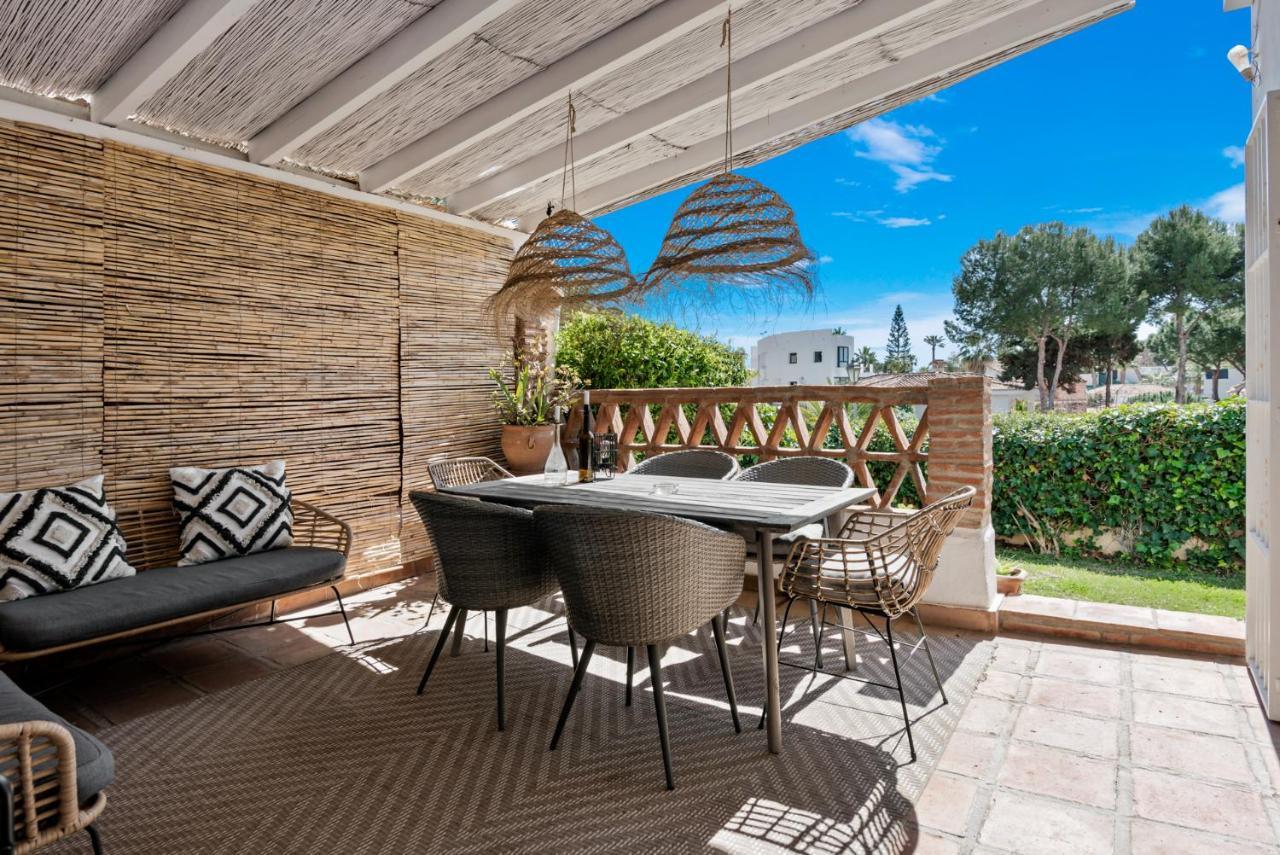 Stunning Townhouse With Pool In Riviera Del Sol By Costarentals - Ref 199 Sitio de Calahonda Bagian luar foto
